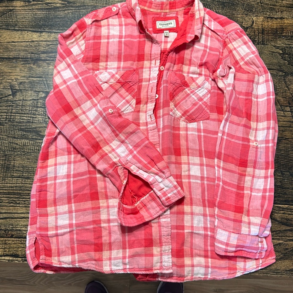 Express boyfriend shirt. Long sleeve. Super soft and comfortable!